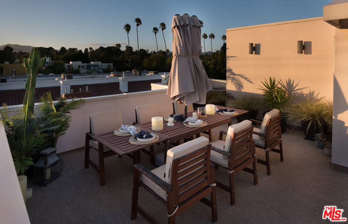 838 17th St Unit: 105