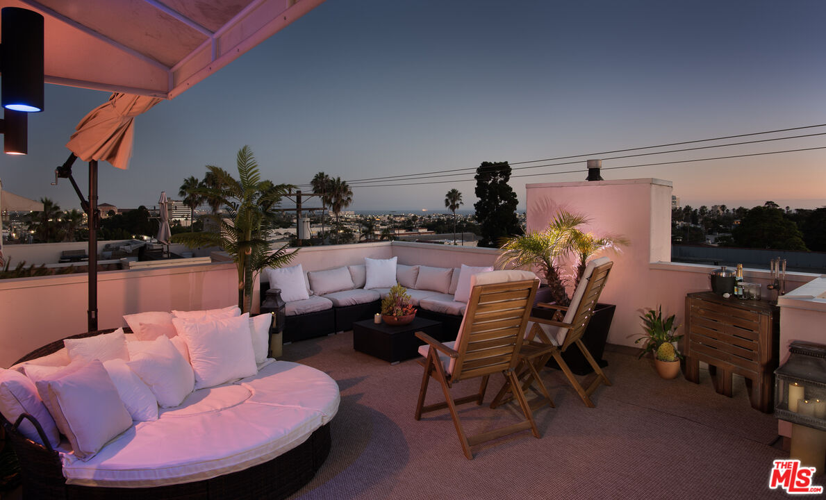 838 17th St Unit: 105