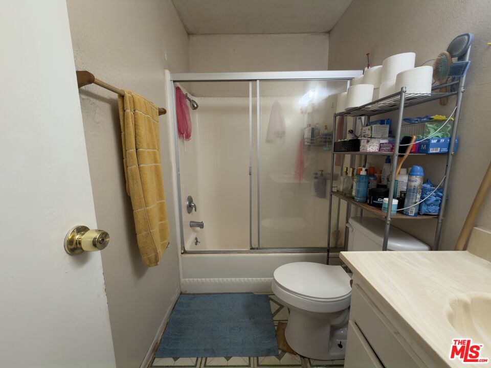 2330 El Dorado Ave Unit: D