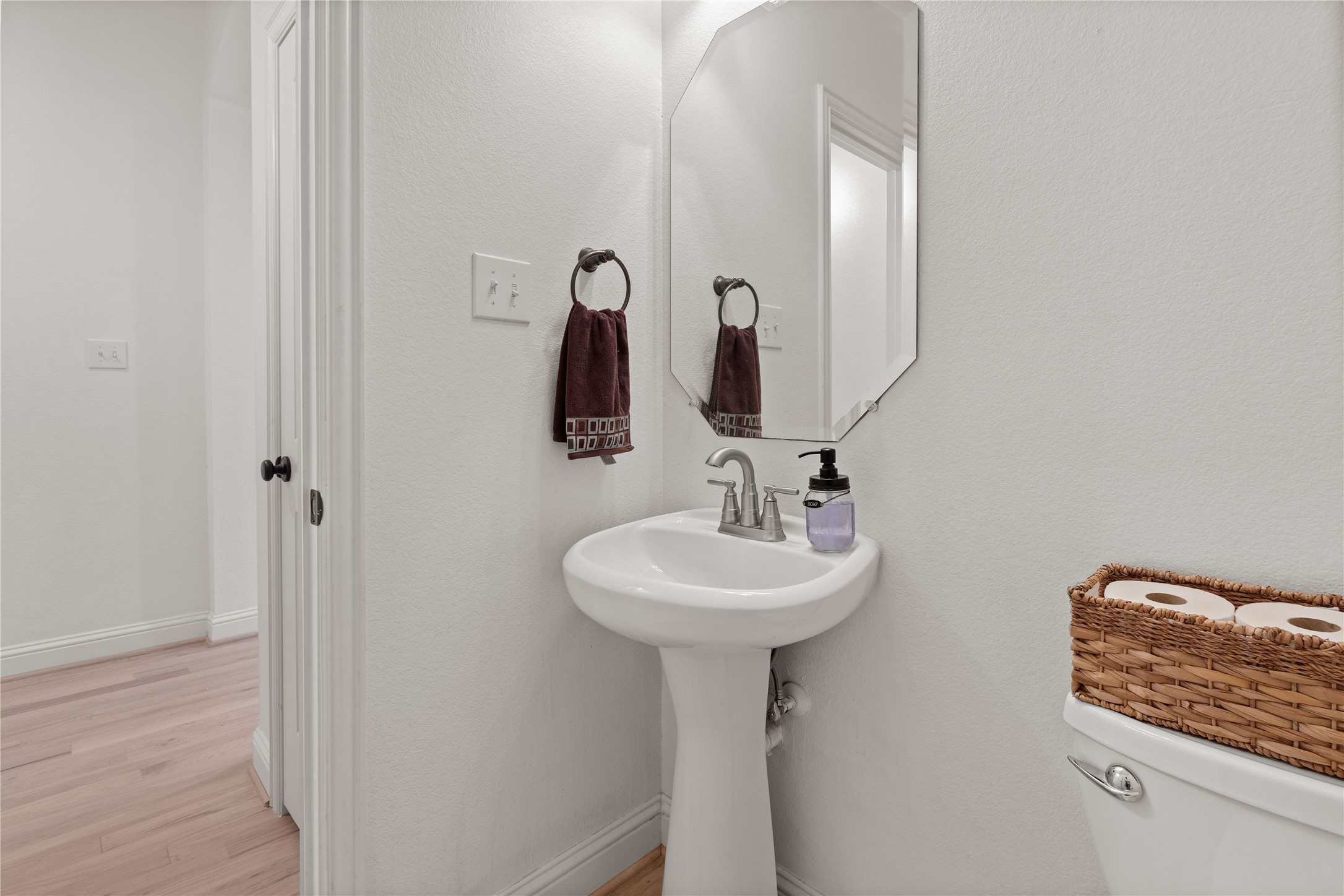 7713 Glenwood Springs Lane