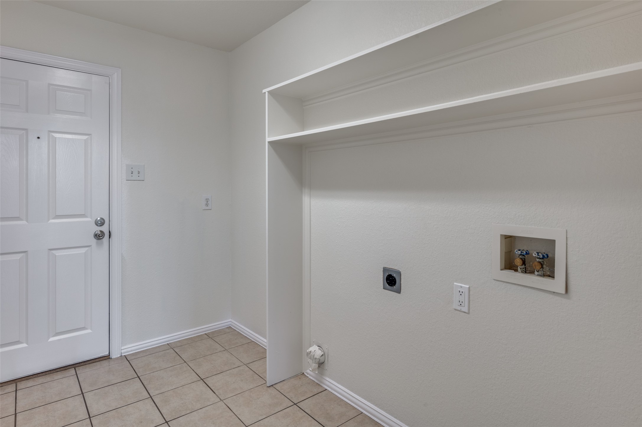 803 W Lonesome Dove Trail