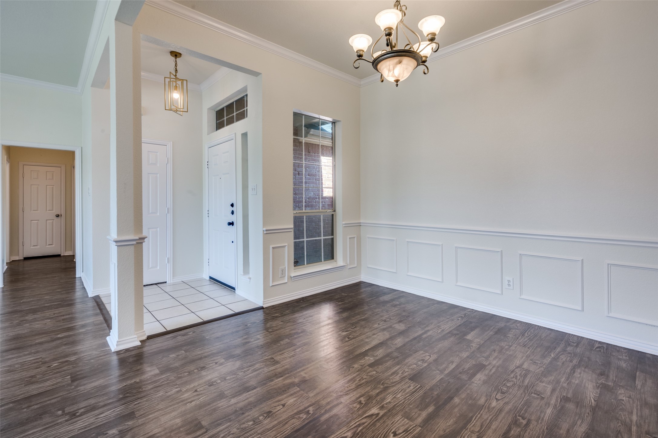 803 W Lonesome Dove Trail