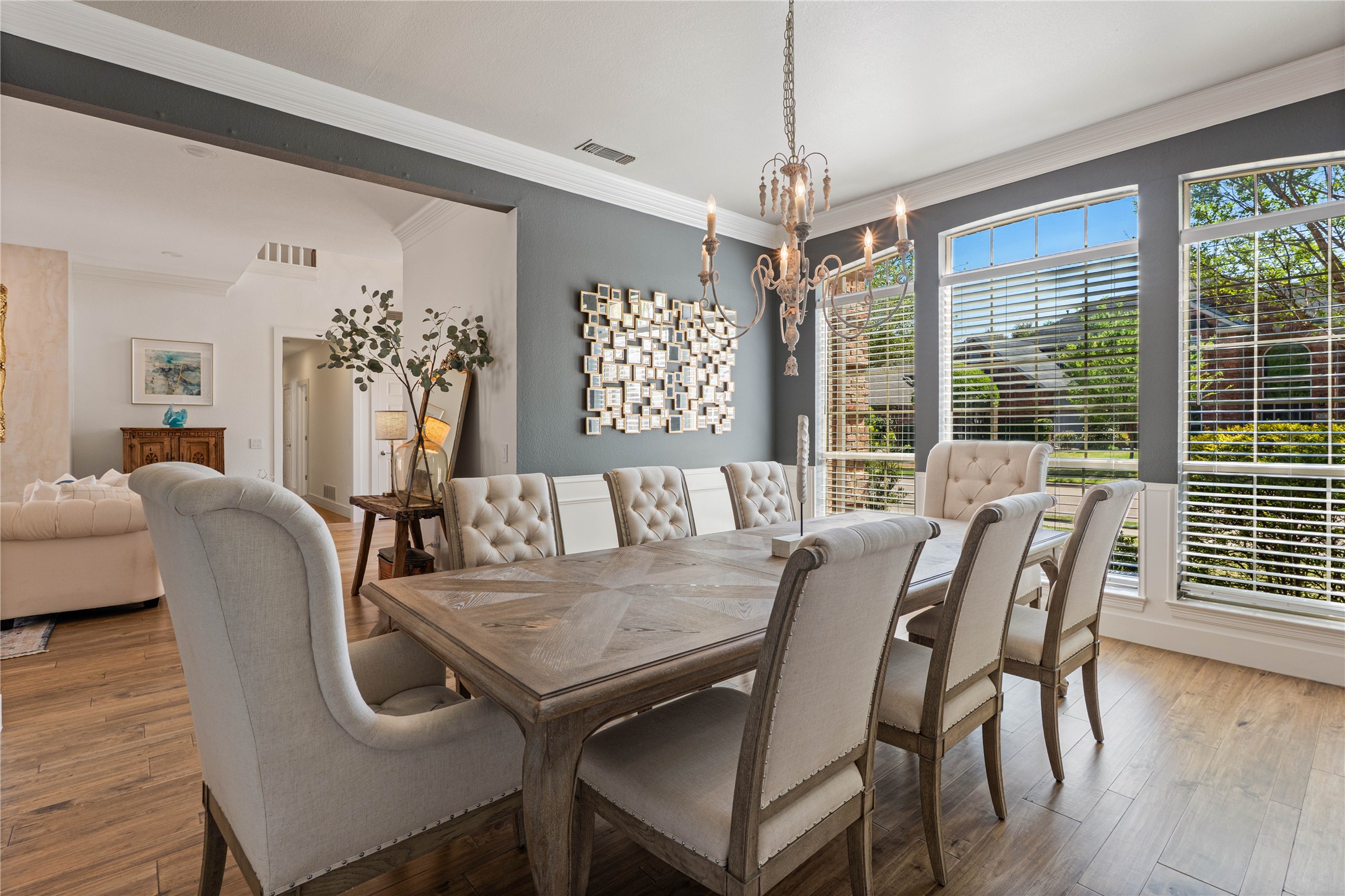 819 Hills Creek Drive