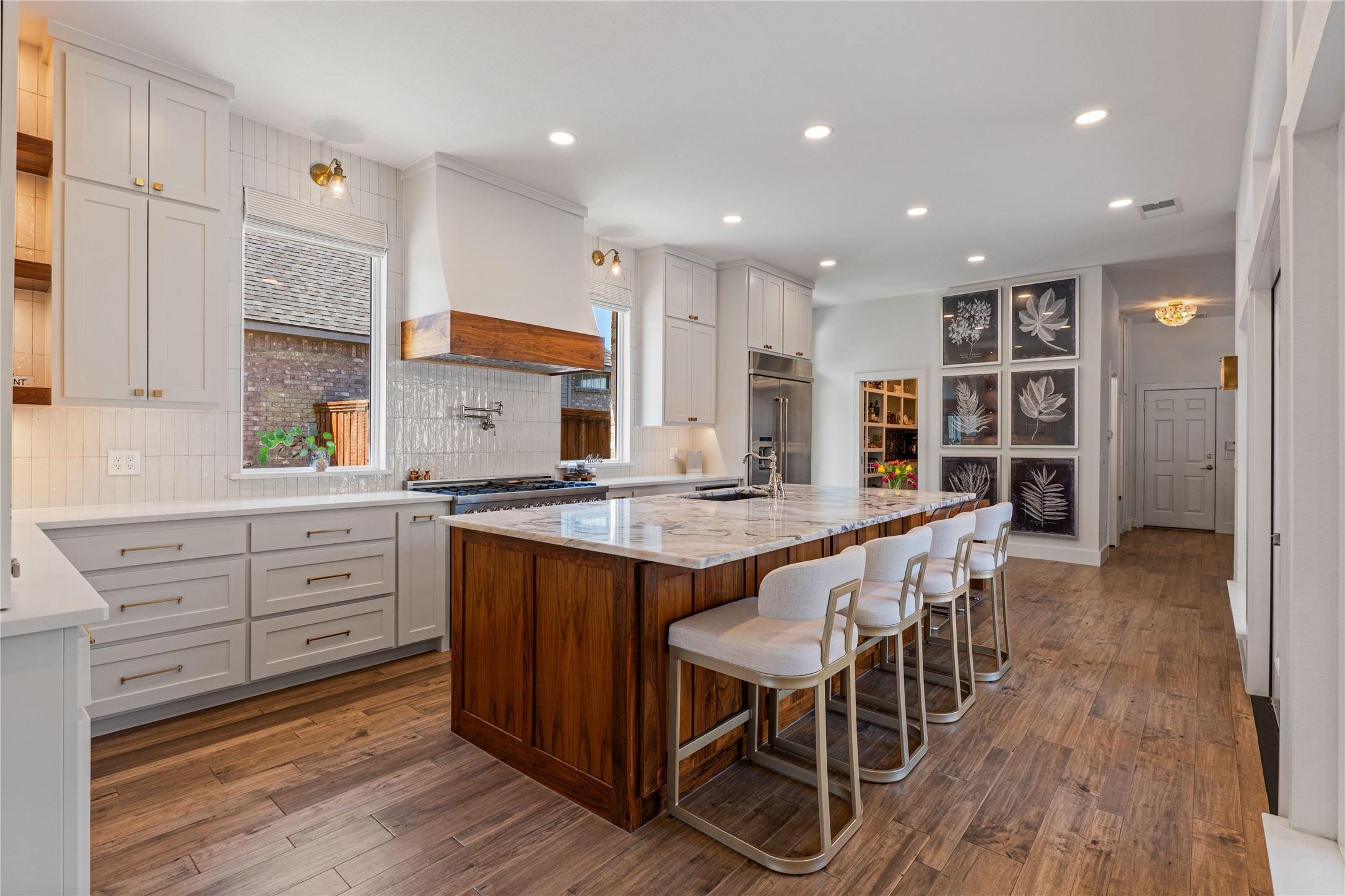 819 Hills Creek Drive