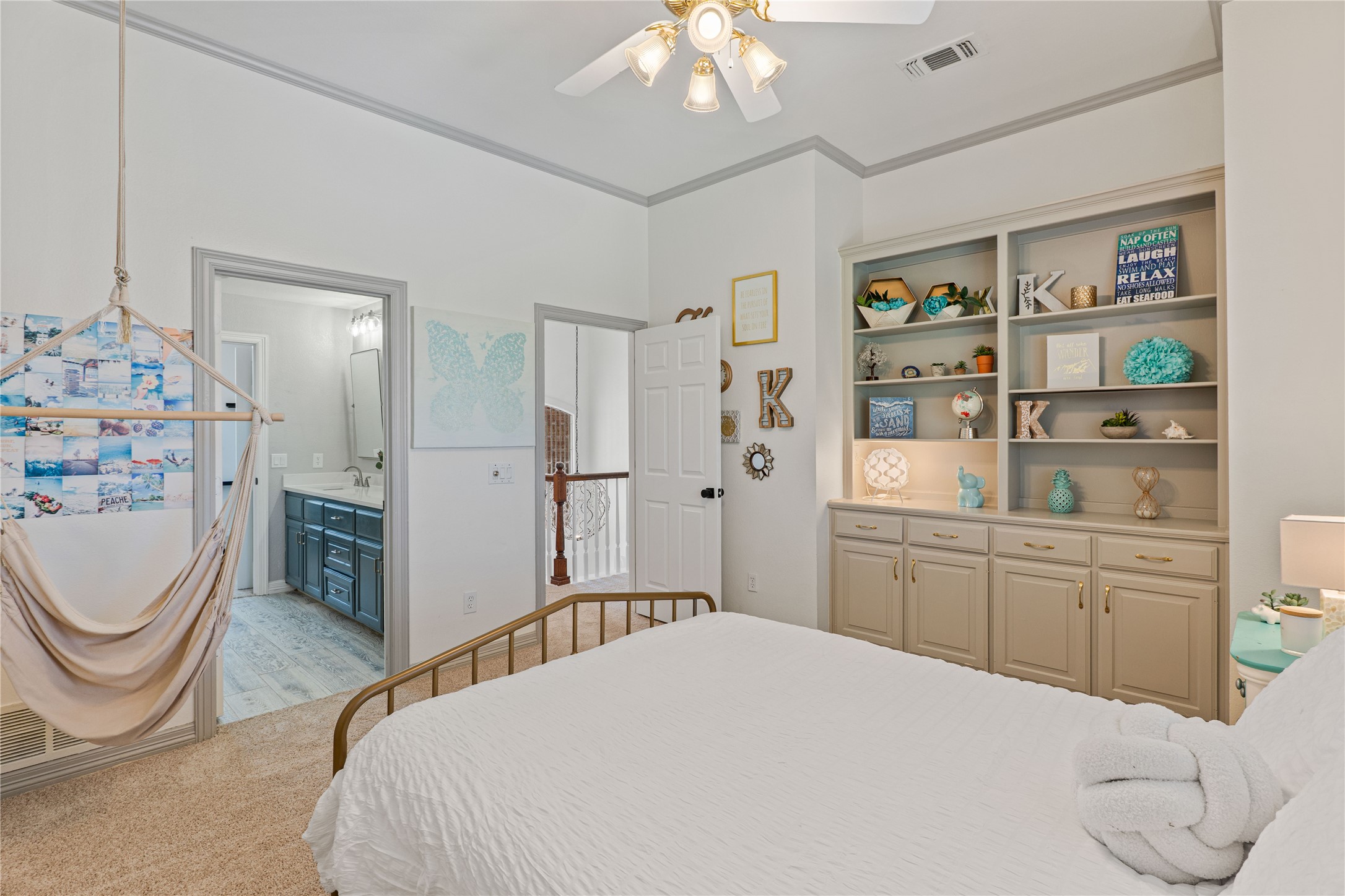 819 Hills Creek Drive