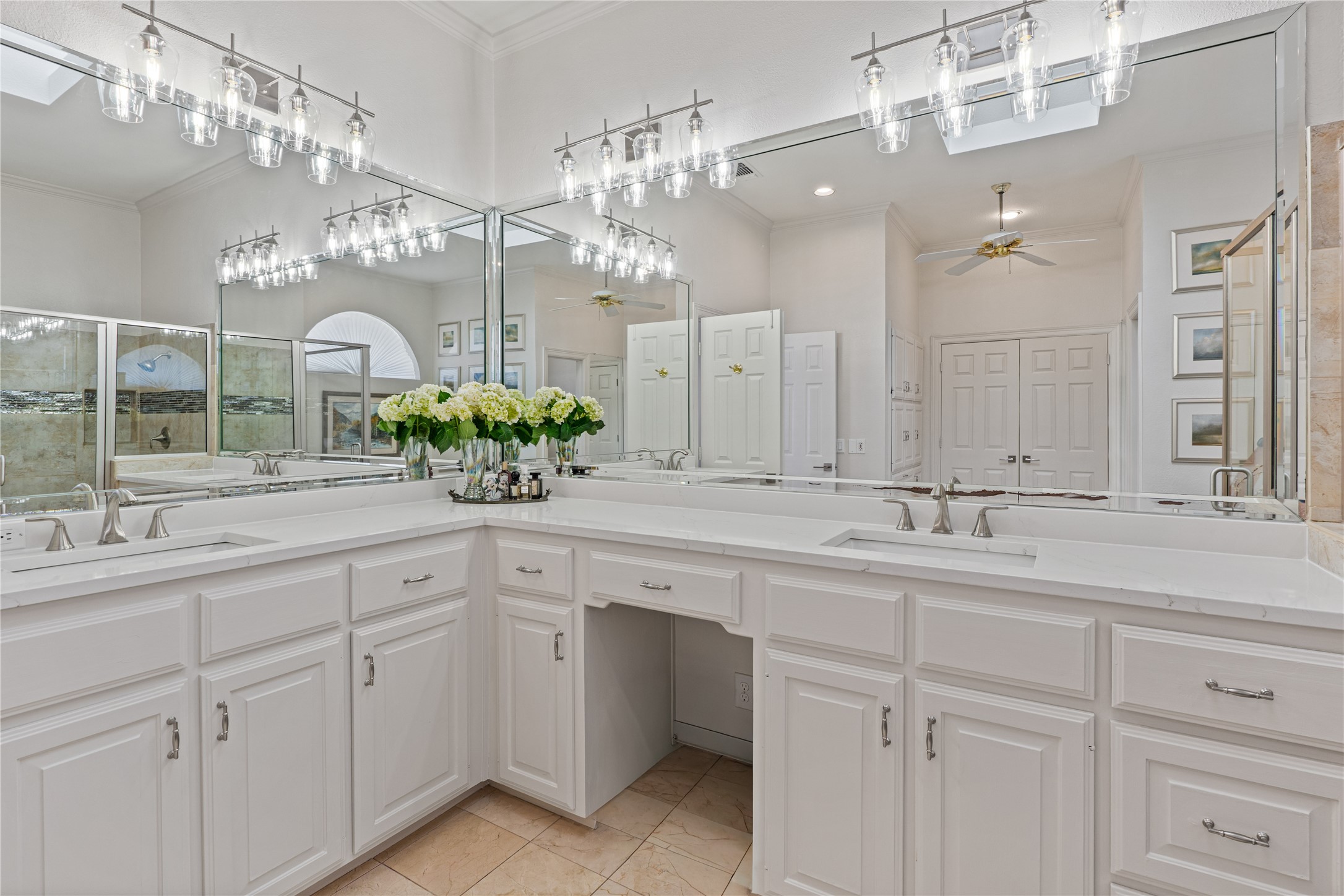 819 Hills Creek Drive