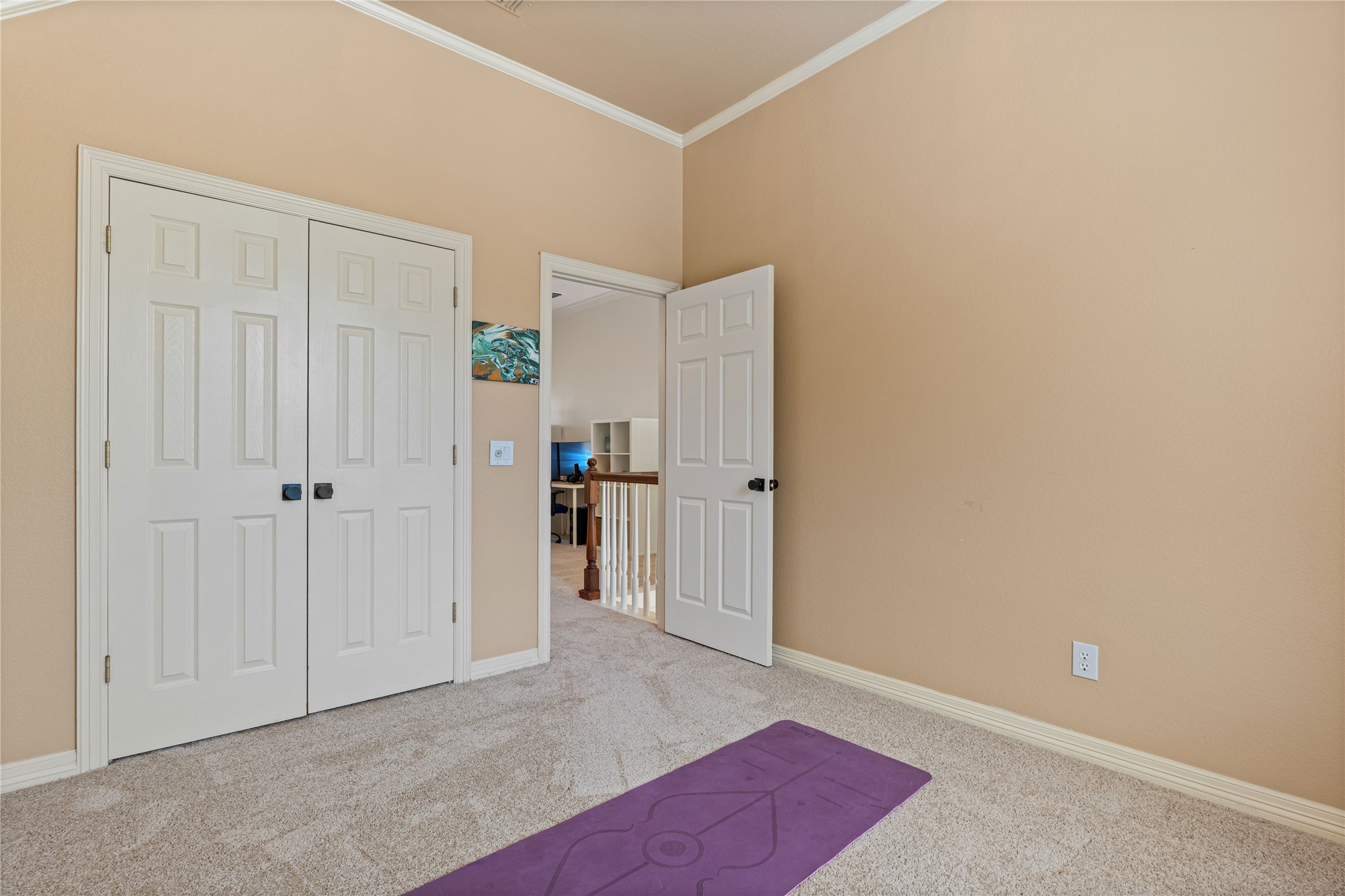 819 Hills Creek Drive