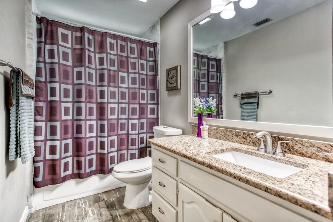 5421 N Briar Ridge Circle