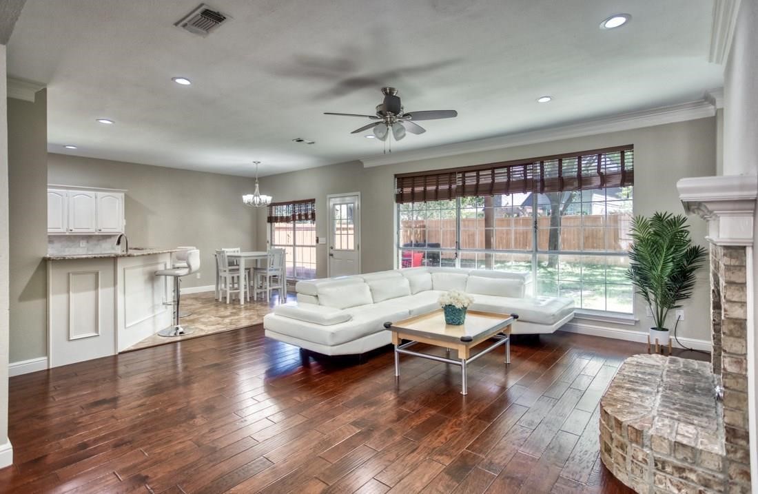 5421 N Briar Ridge Circle