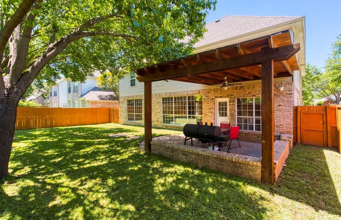 5421 N Briar Ridge Circle