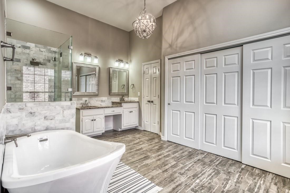 5421 N Briar Ridge Circle