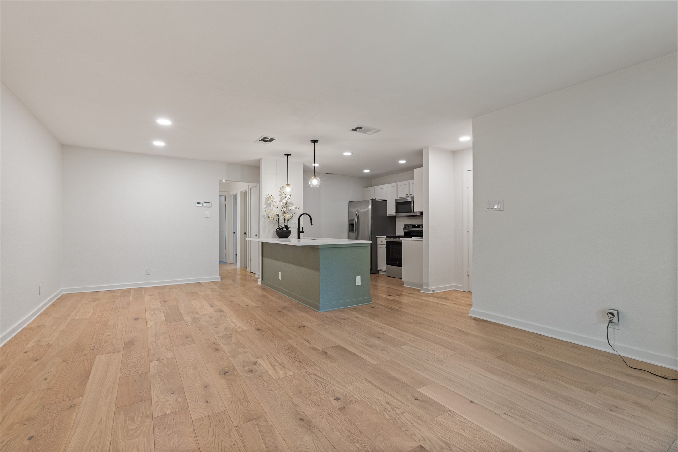 4777 Cedar Springs Road 3D