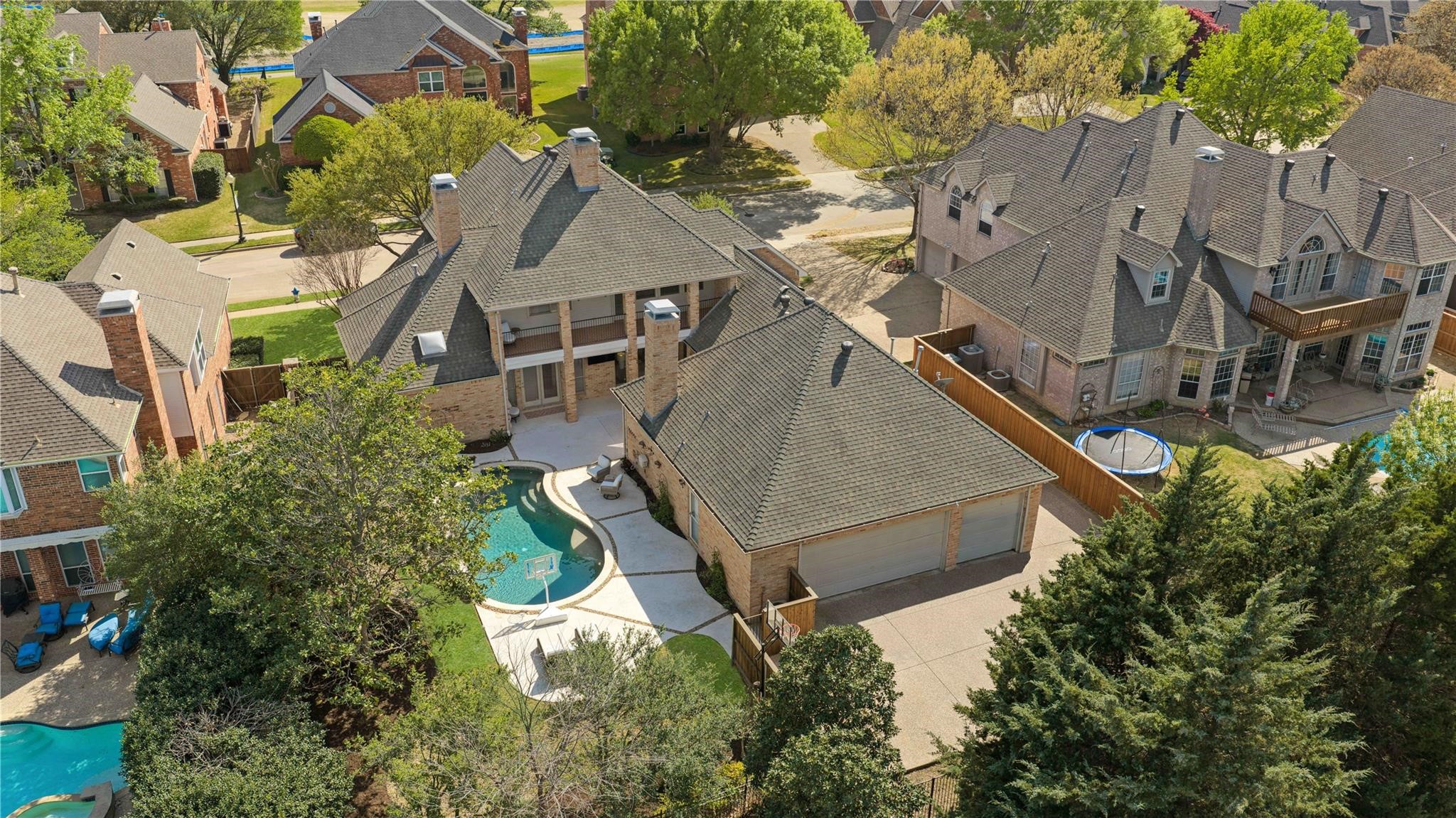 819 Hills Creek Drive