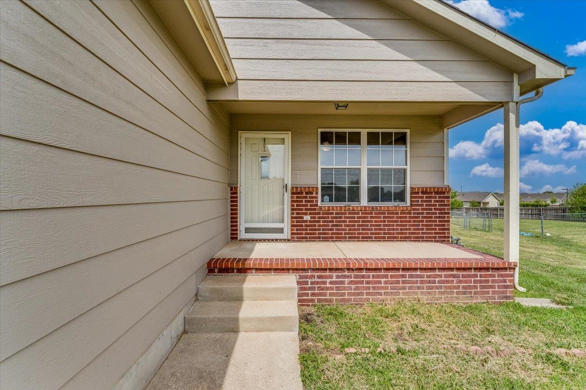 128 E Eagle Watch St
