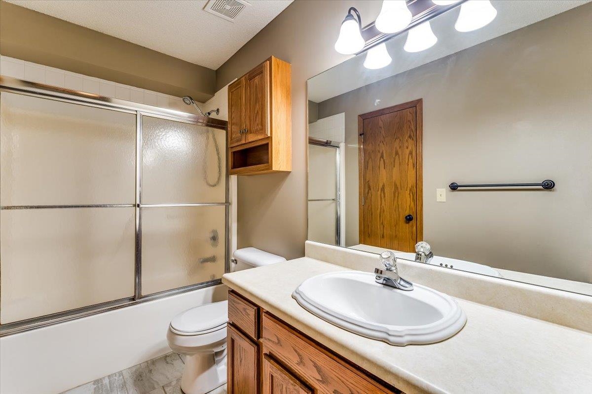 128 E Eagle Watch St
