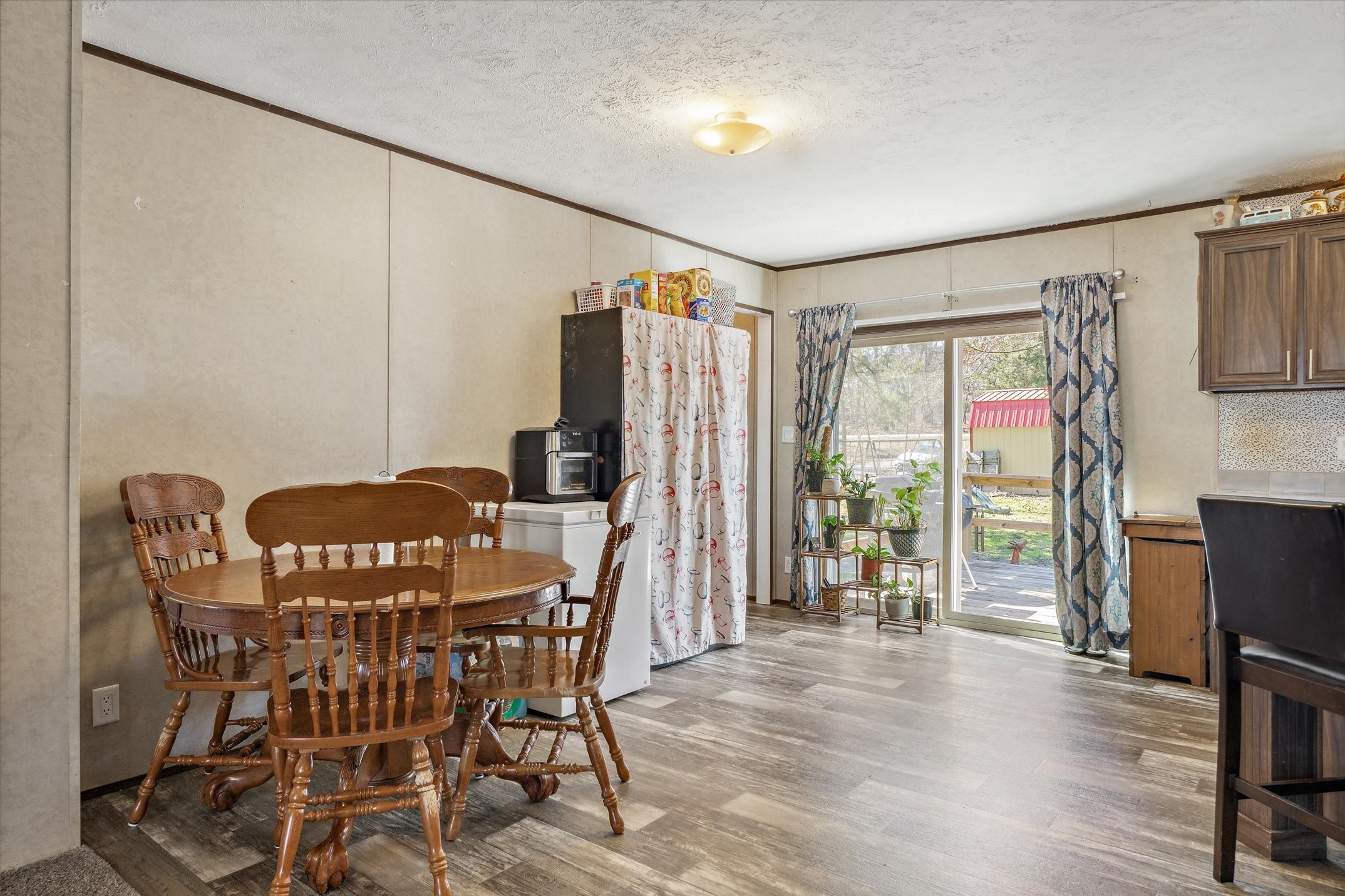 120 E Elm Drive