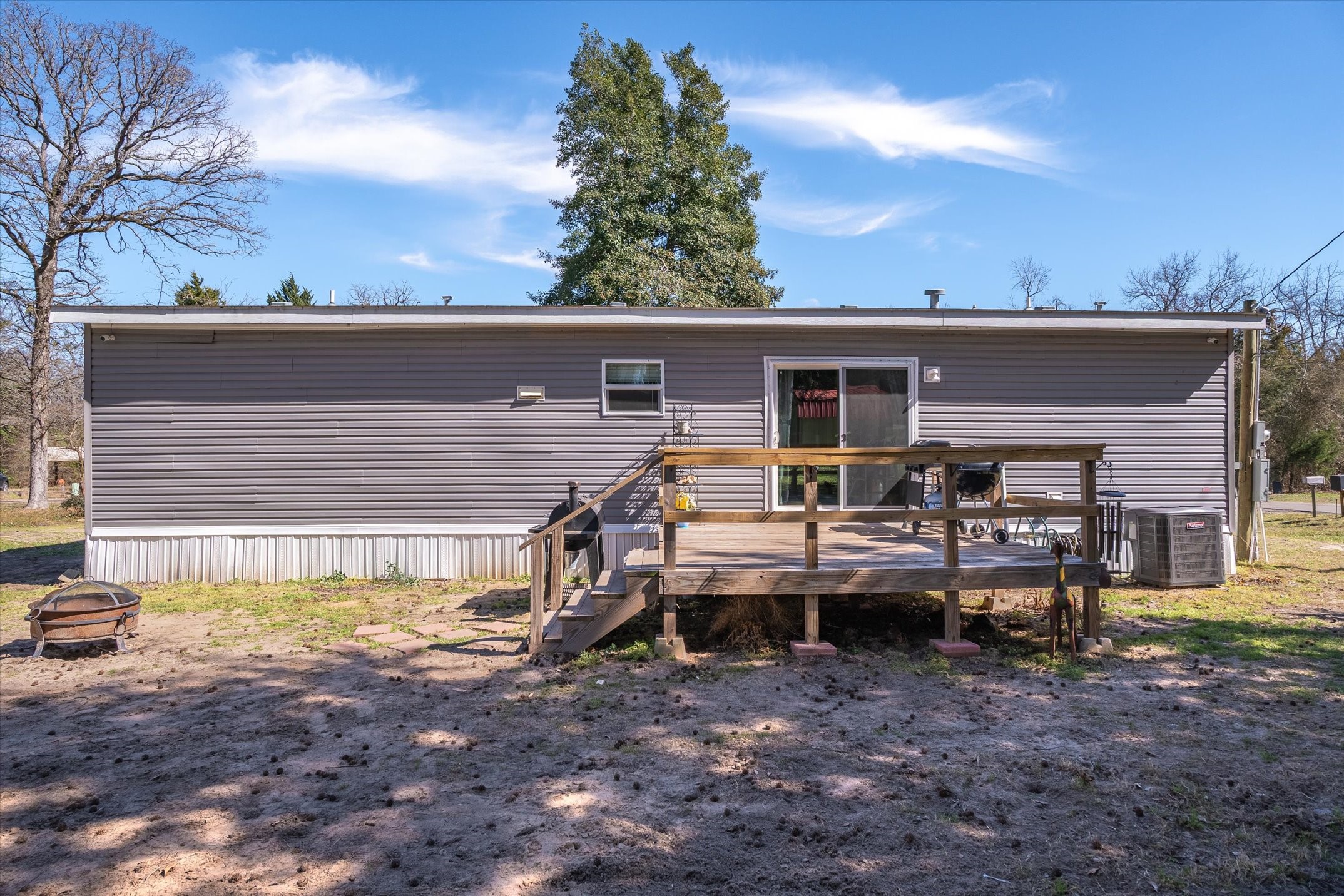 120 E Elm Drive