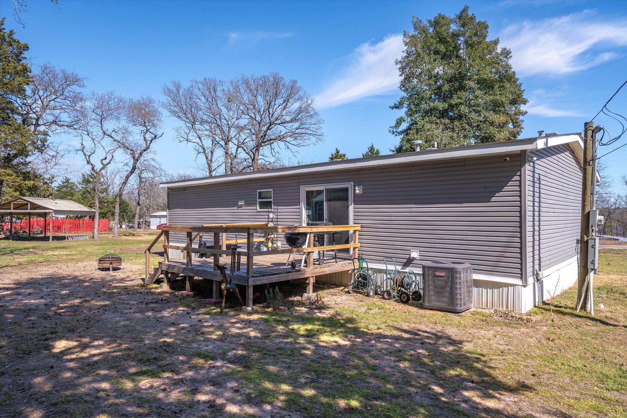 120 E Elm Drive