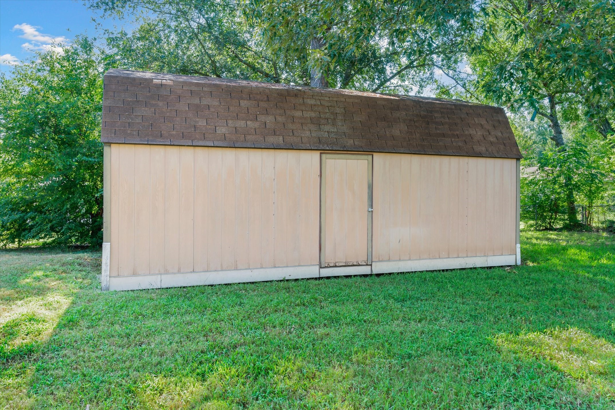 1102 Clay Street