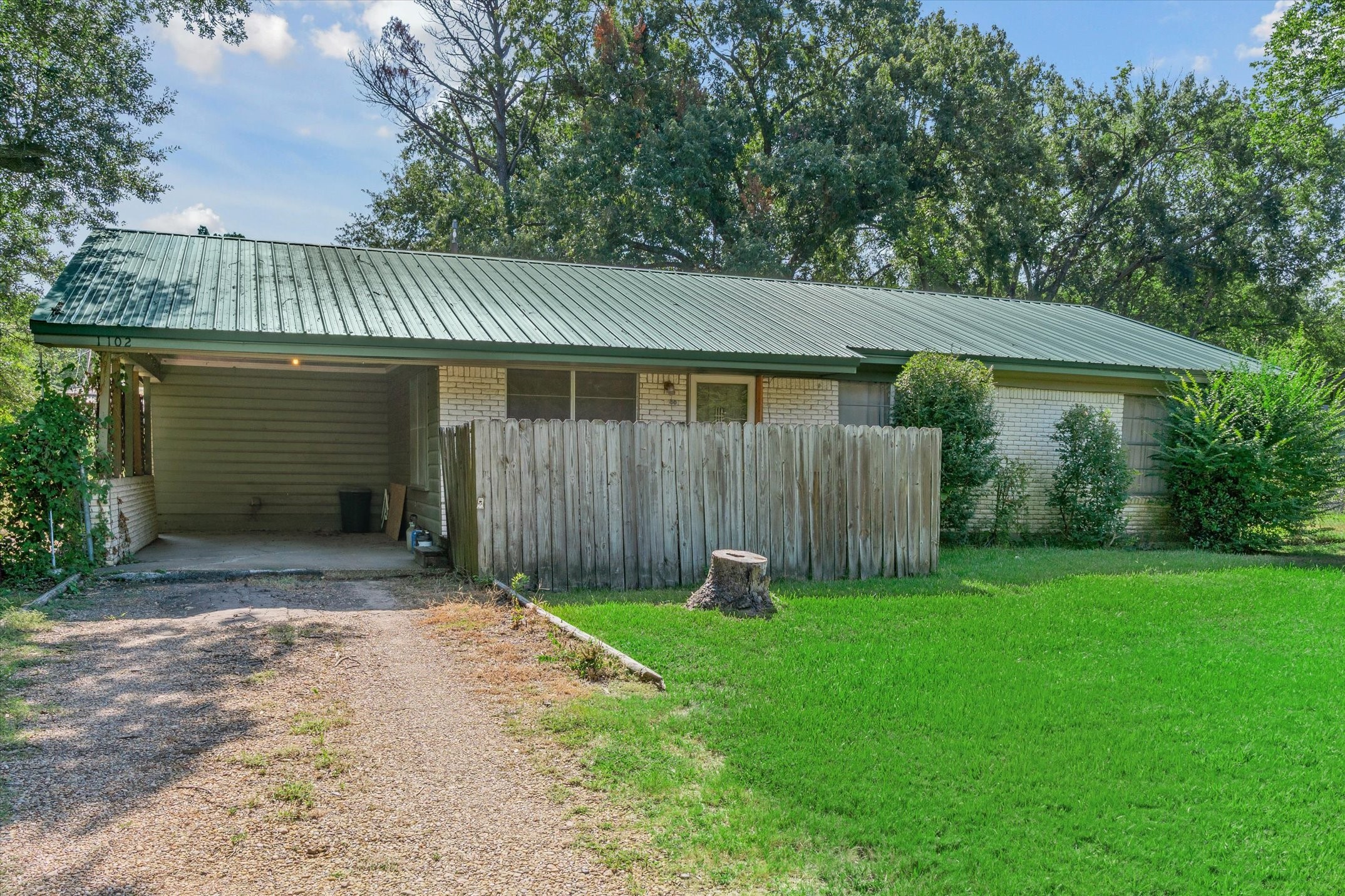 1102 Clay Street