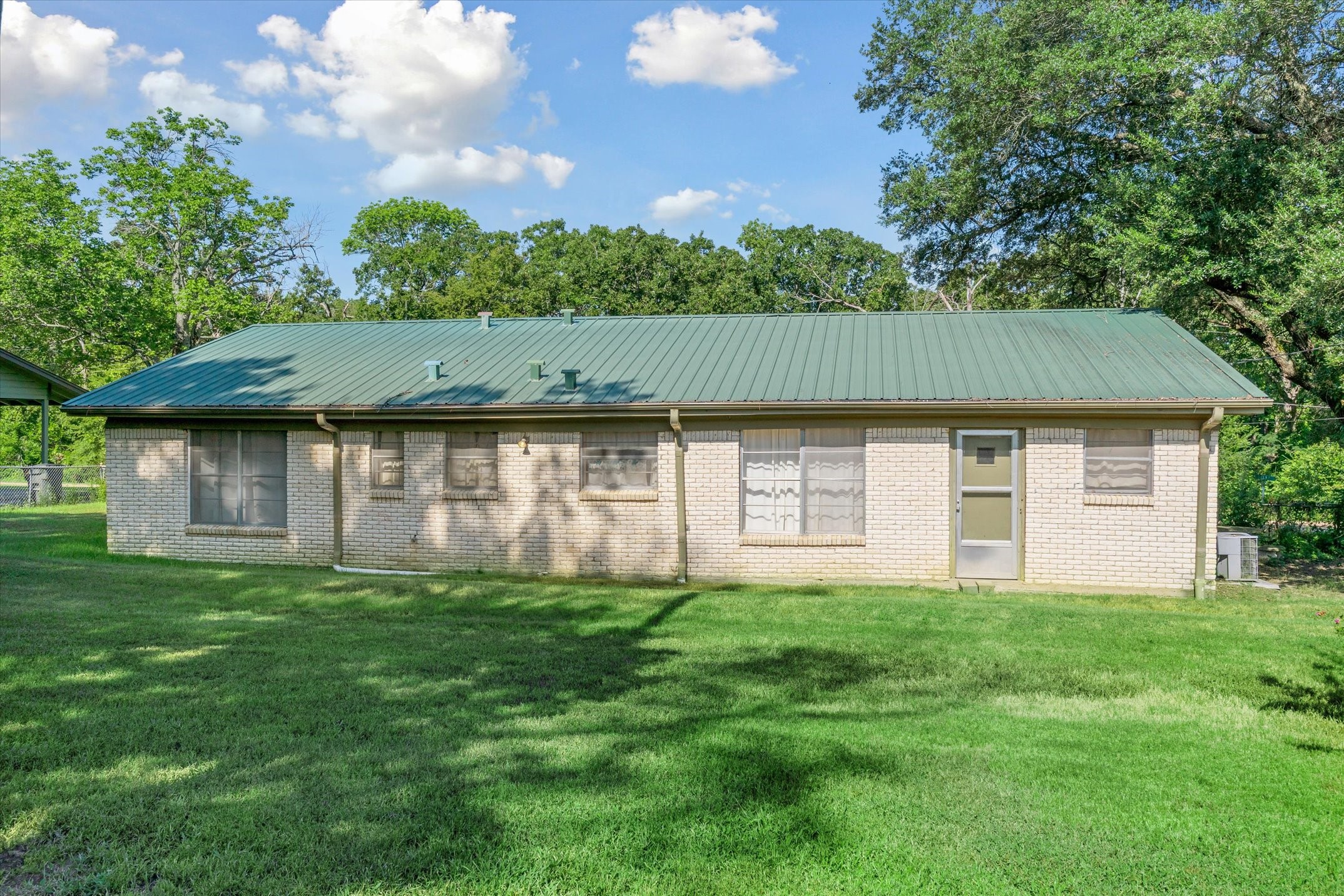 1102 Clay Street