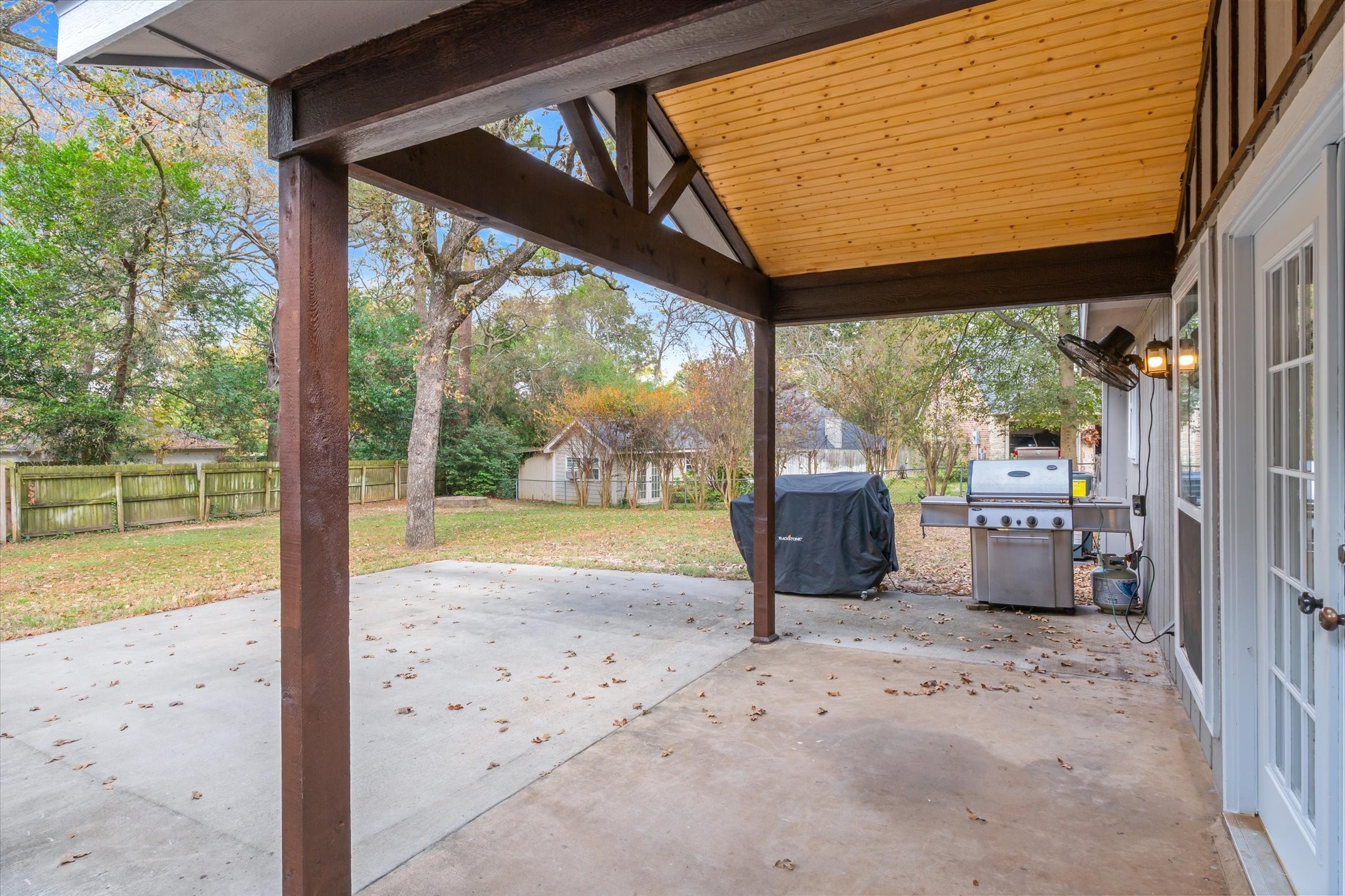 105 Grass Knoll Drive