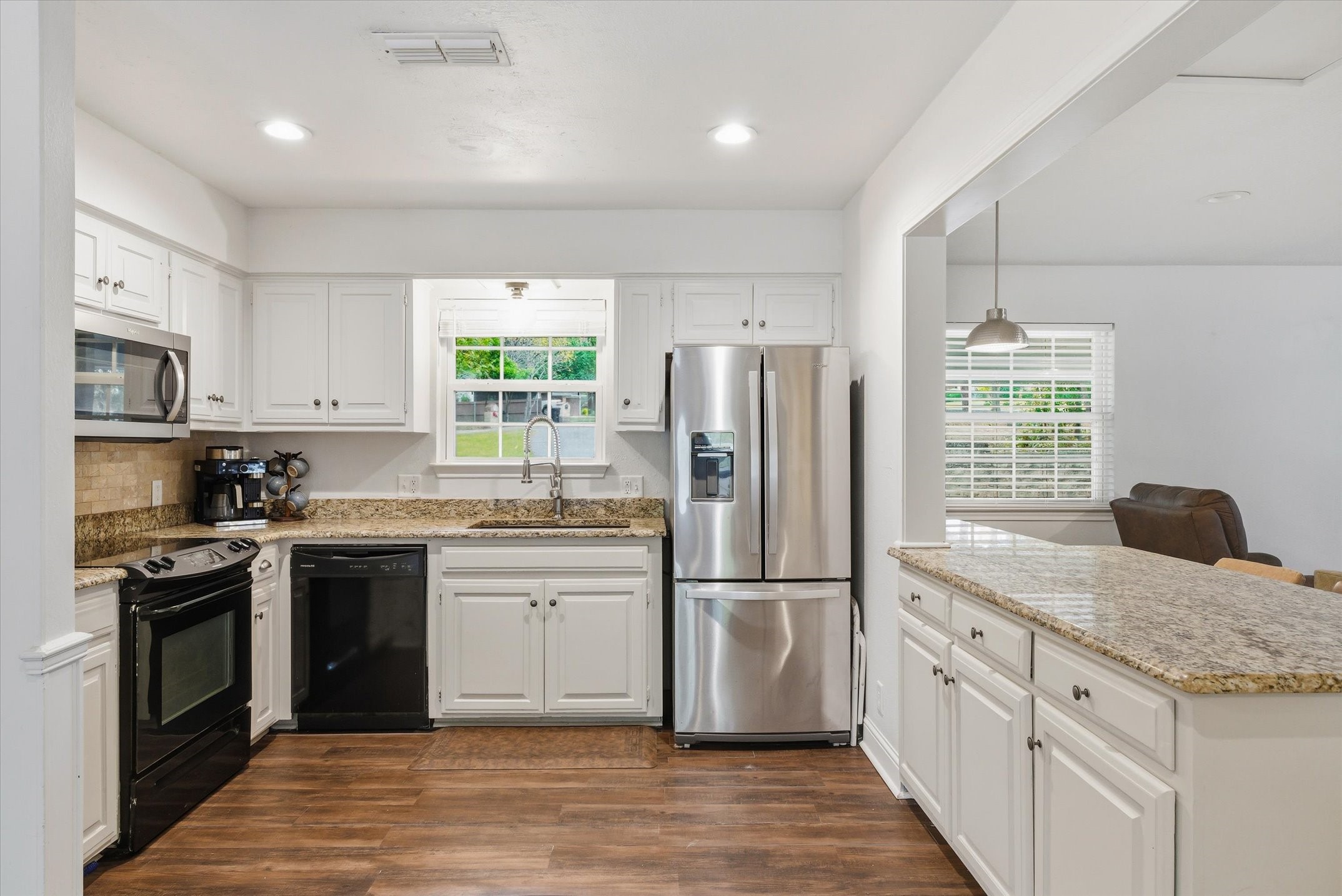 105 Grass Knoll Drive