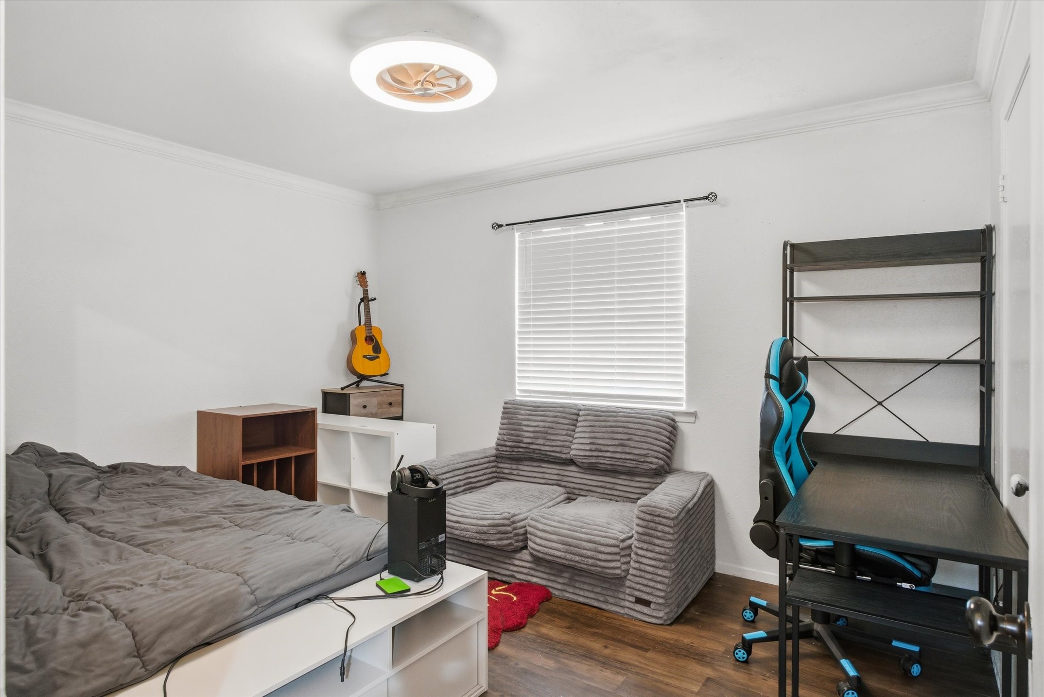 105 Grass Knoll Drive