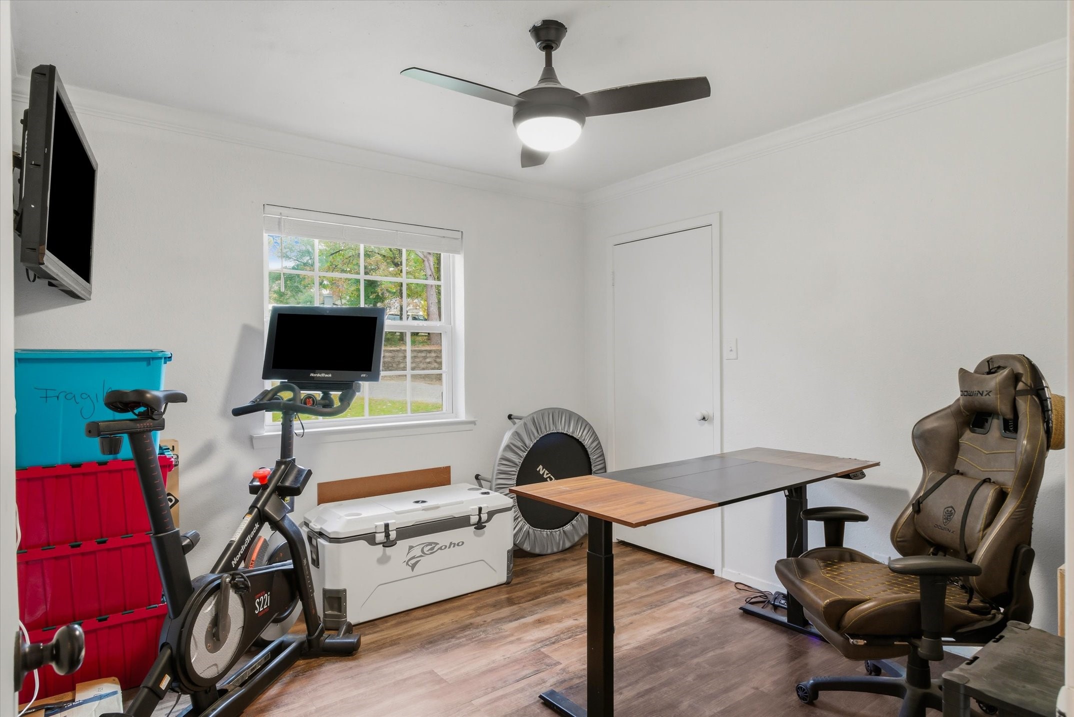 105 Grass Knoll Drive