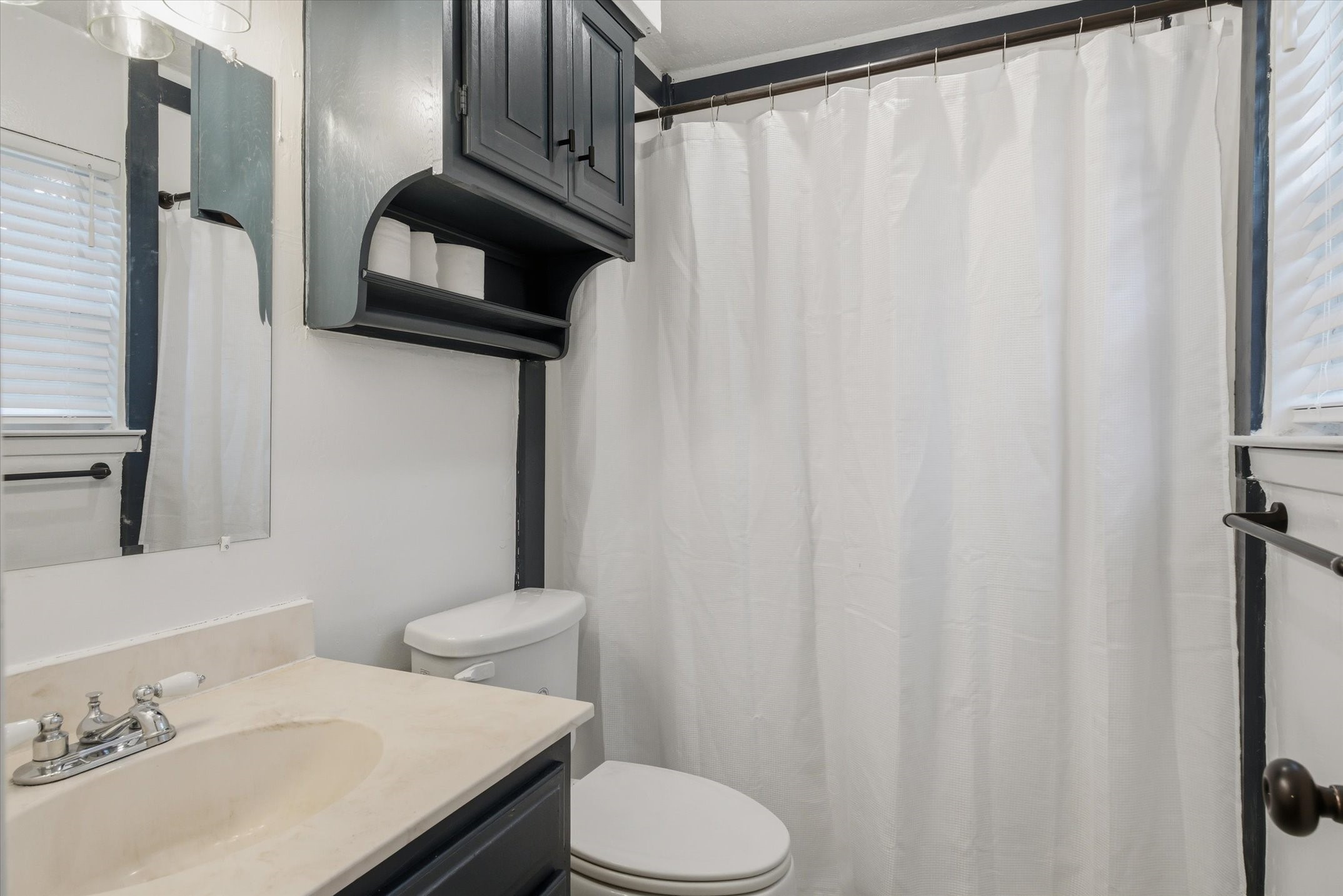 105 Grass Knoll Drive