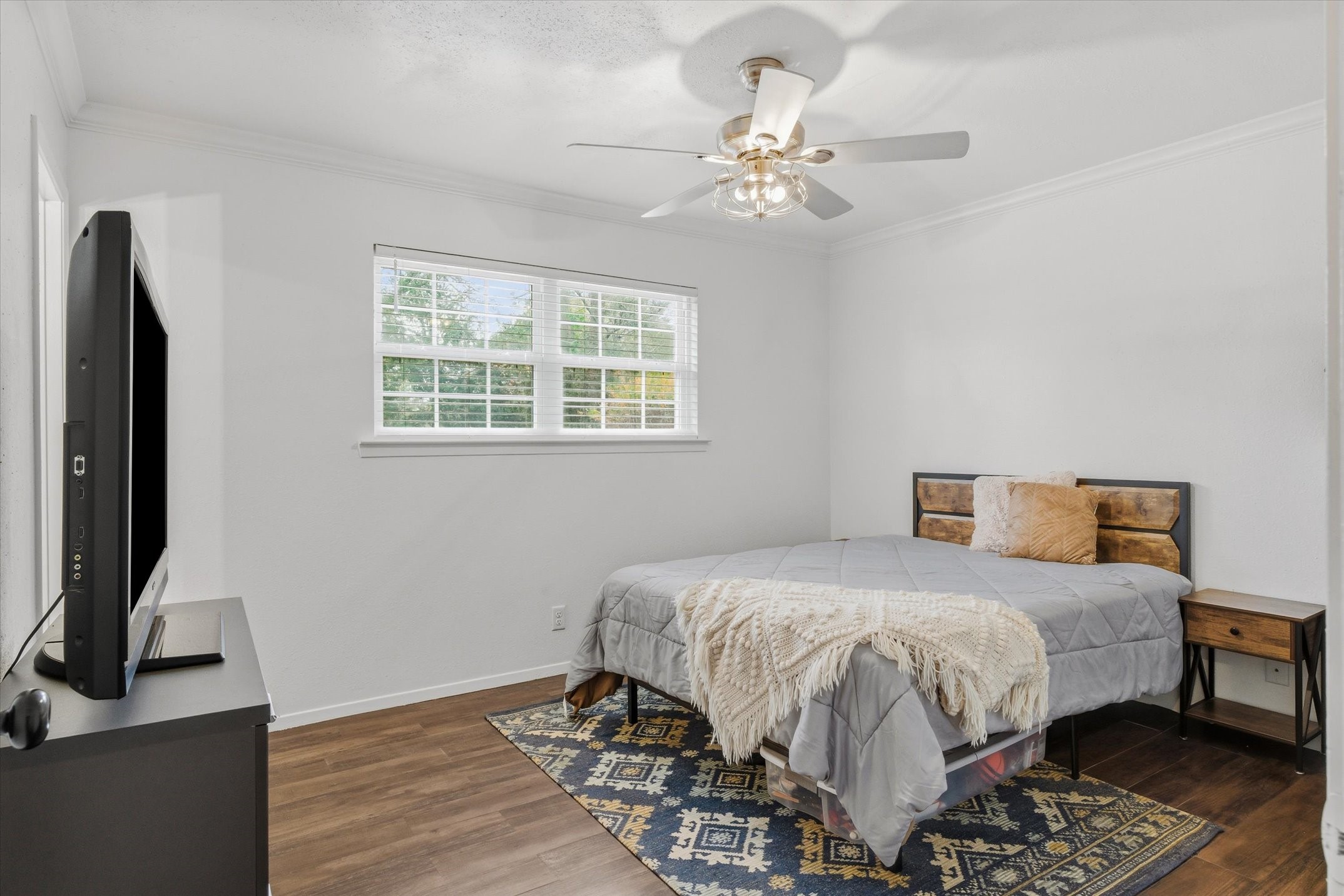 105 Grass Knoll Drive