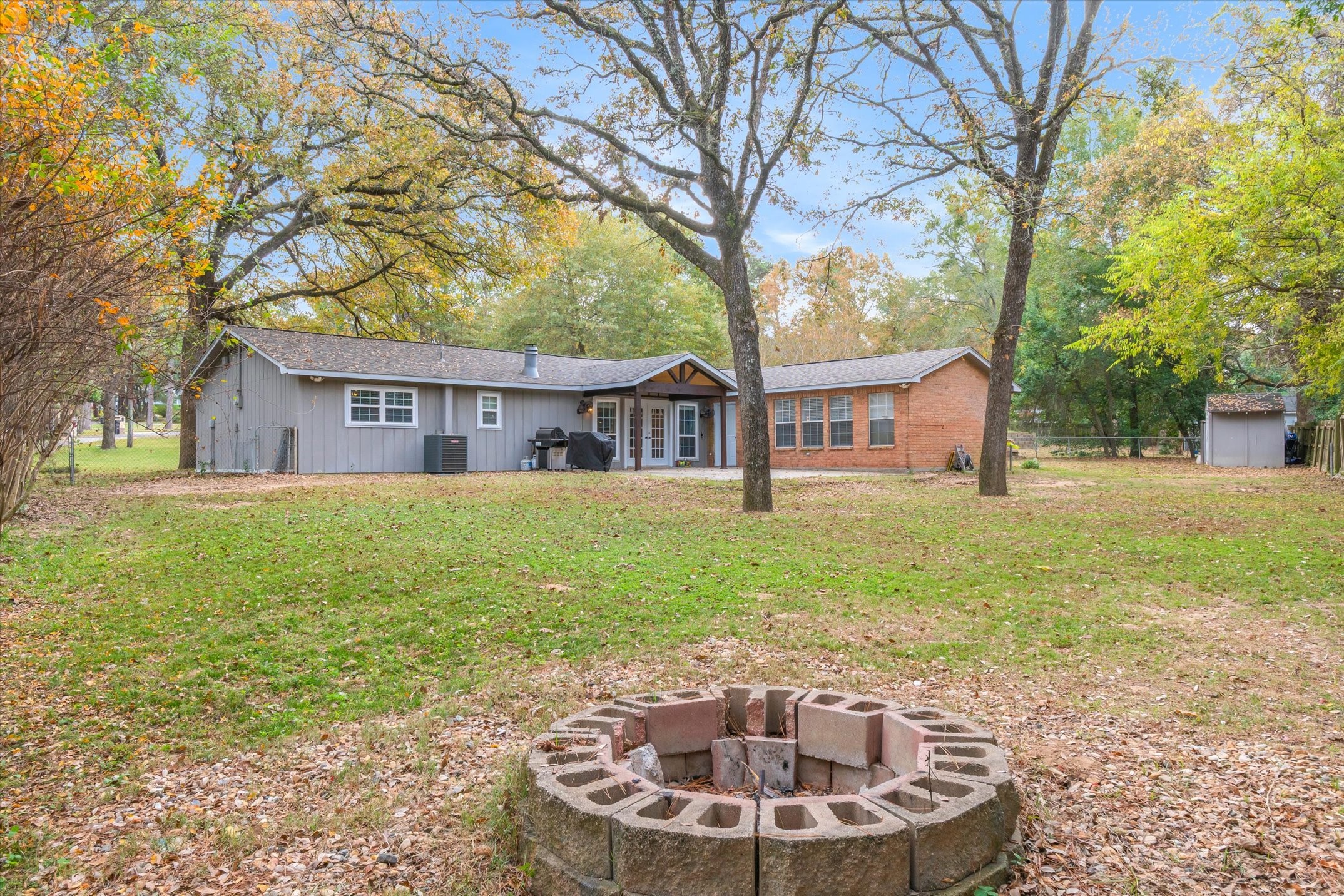 105 Grass Knoll Drive