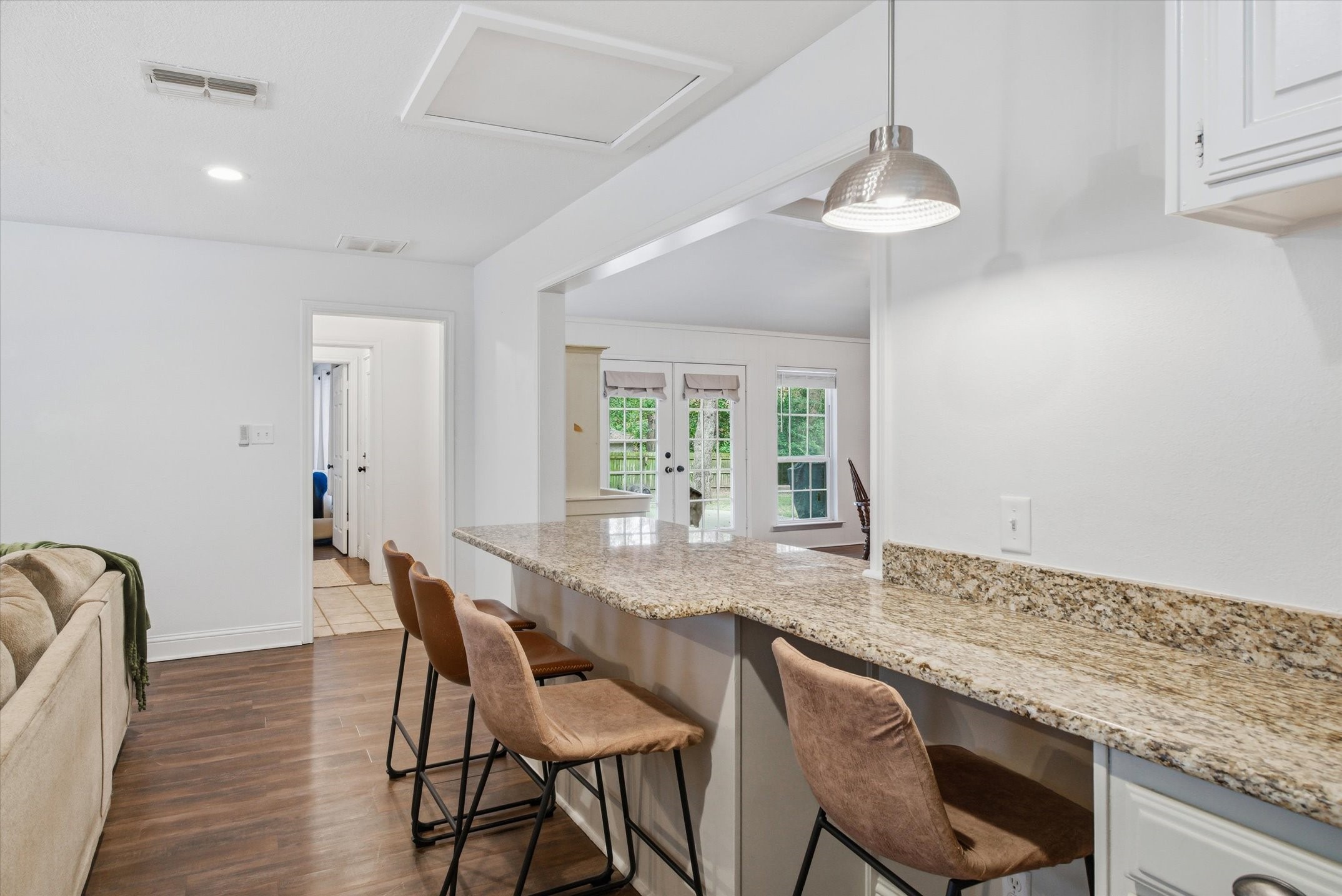 105 Grass Knoll Drive