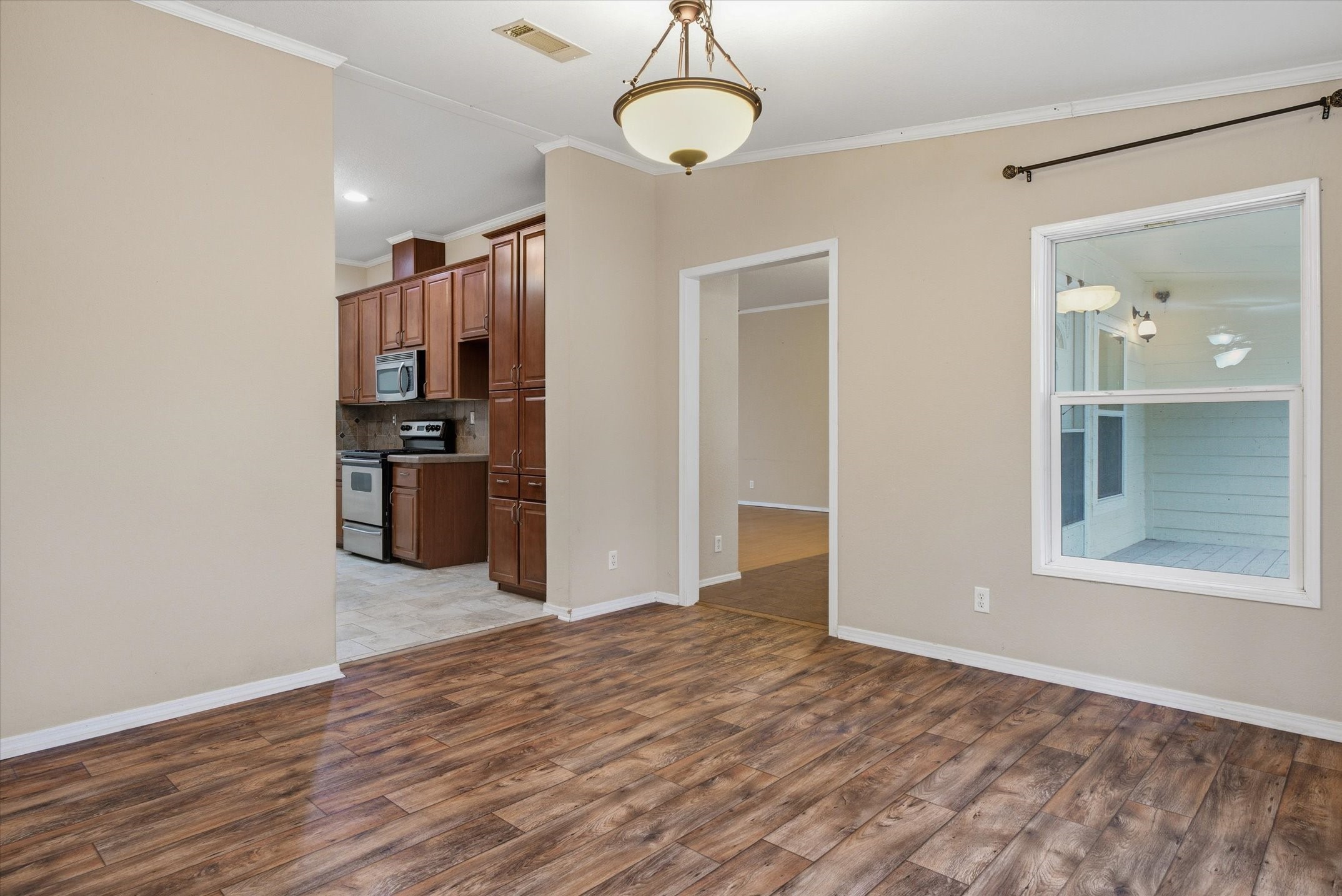 10218 County Road 313