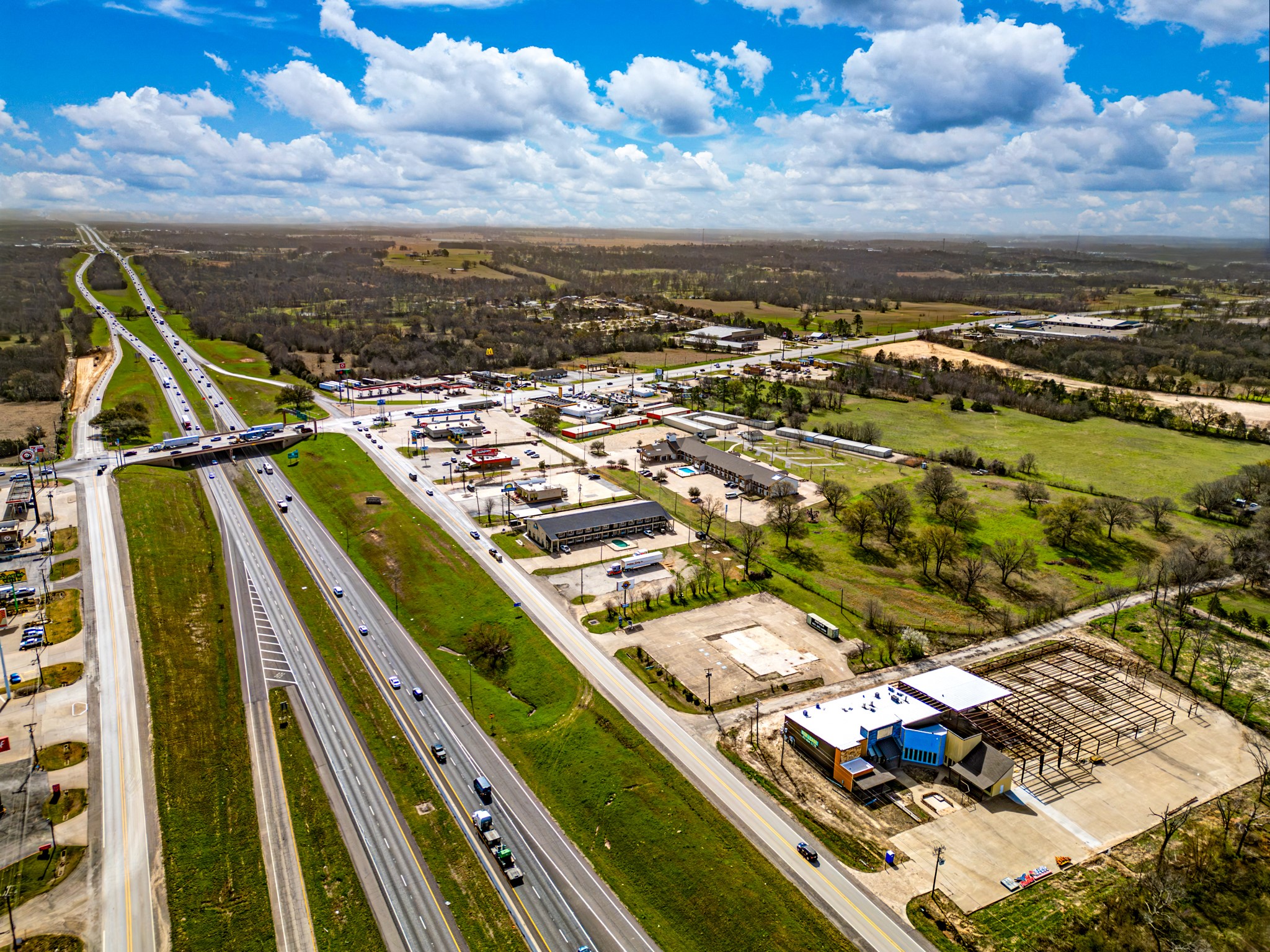 2351 N Trade Days Boulevard