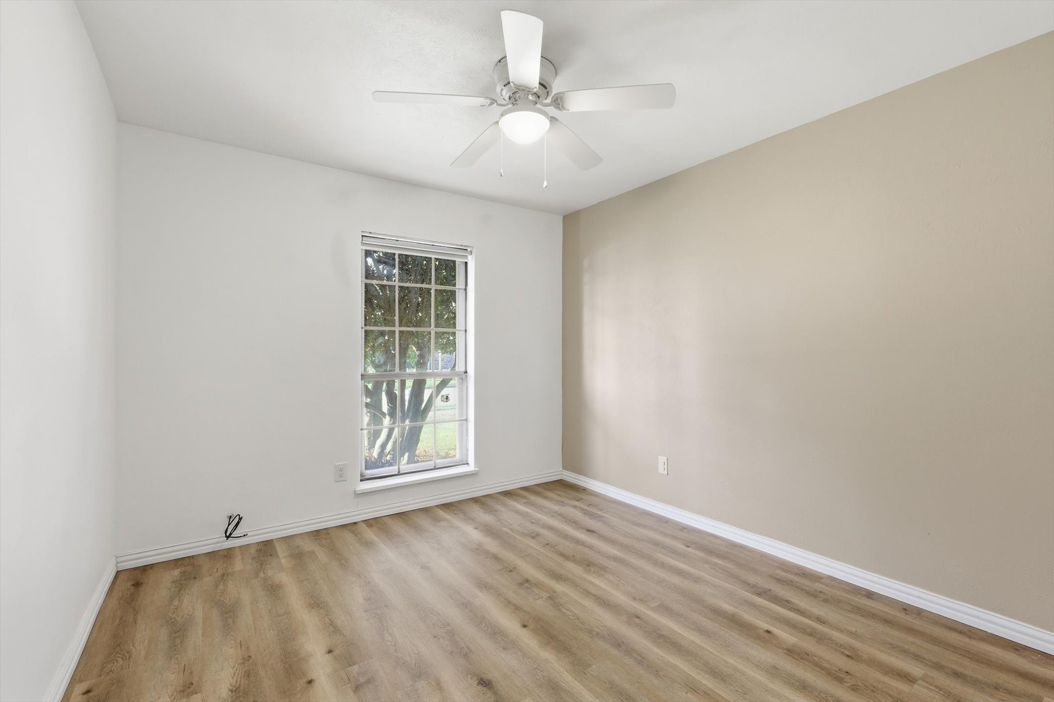 2913 Flagstone Drive