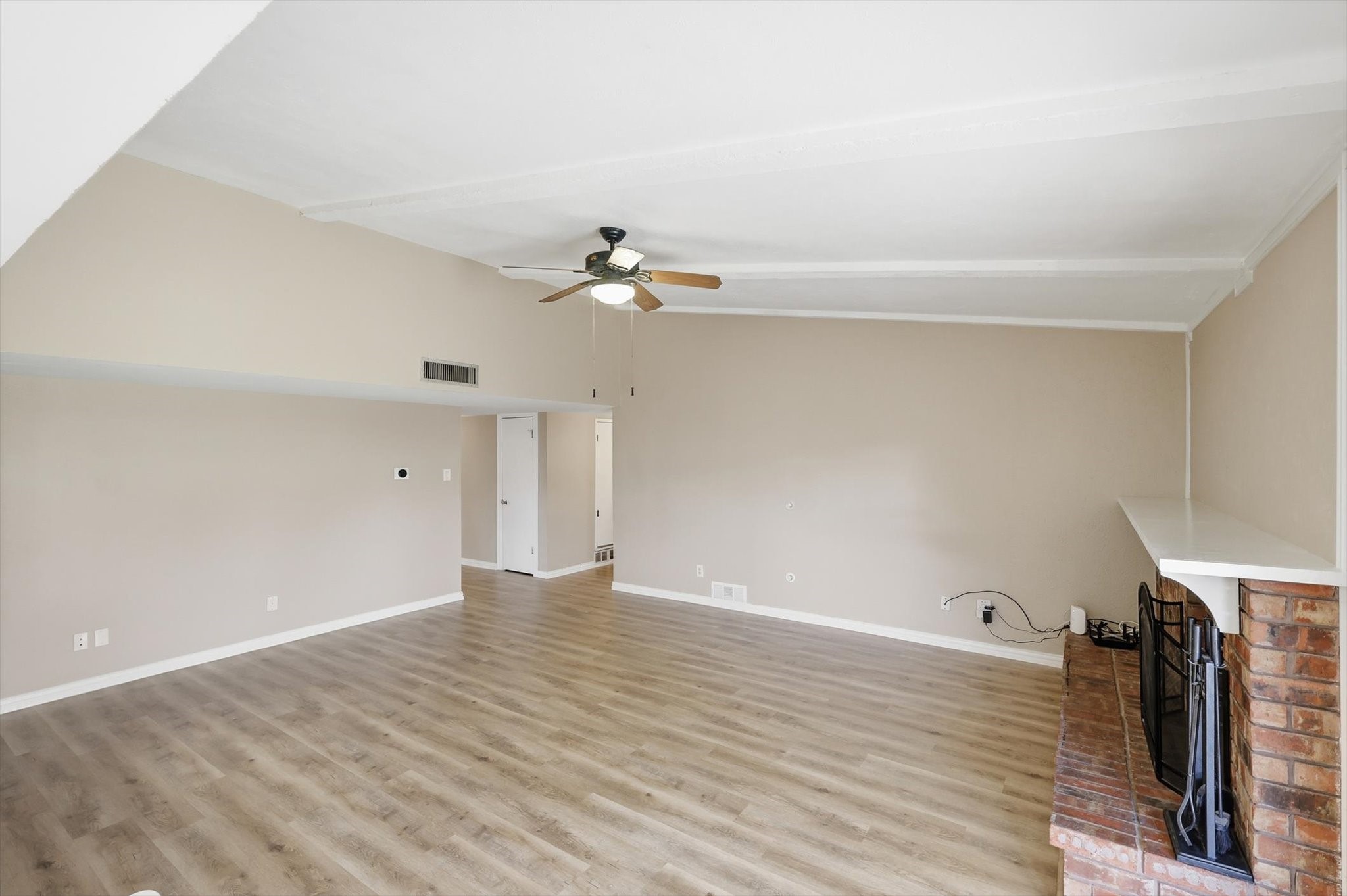 2913 Flagstone Drive