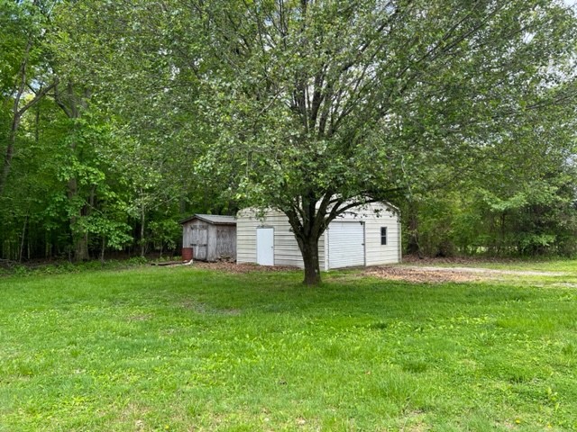 57 Moorehead Ln
