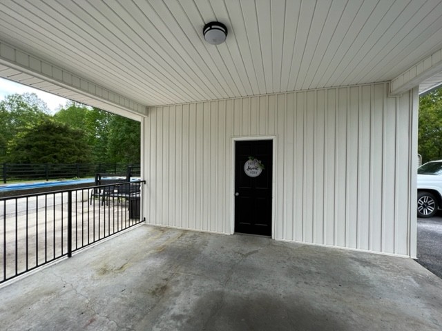 57 Moorehead Ln