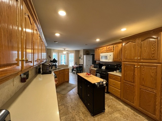 181 Kades Ct