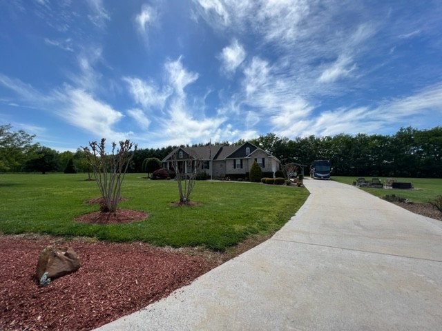 181 Kades Ct