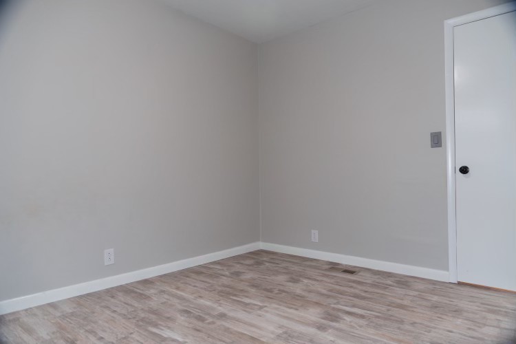 209 Poplar Ave