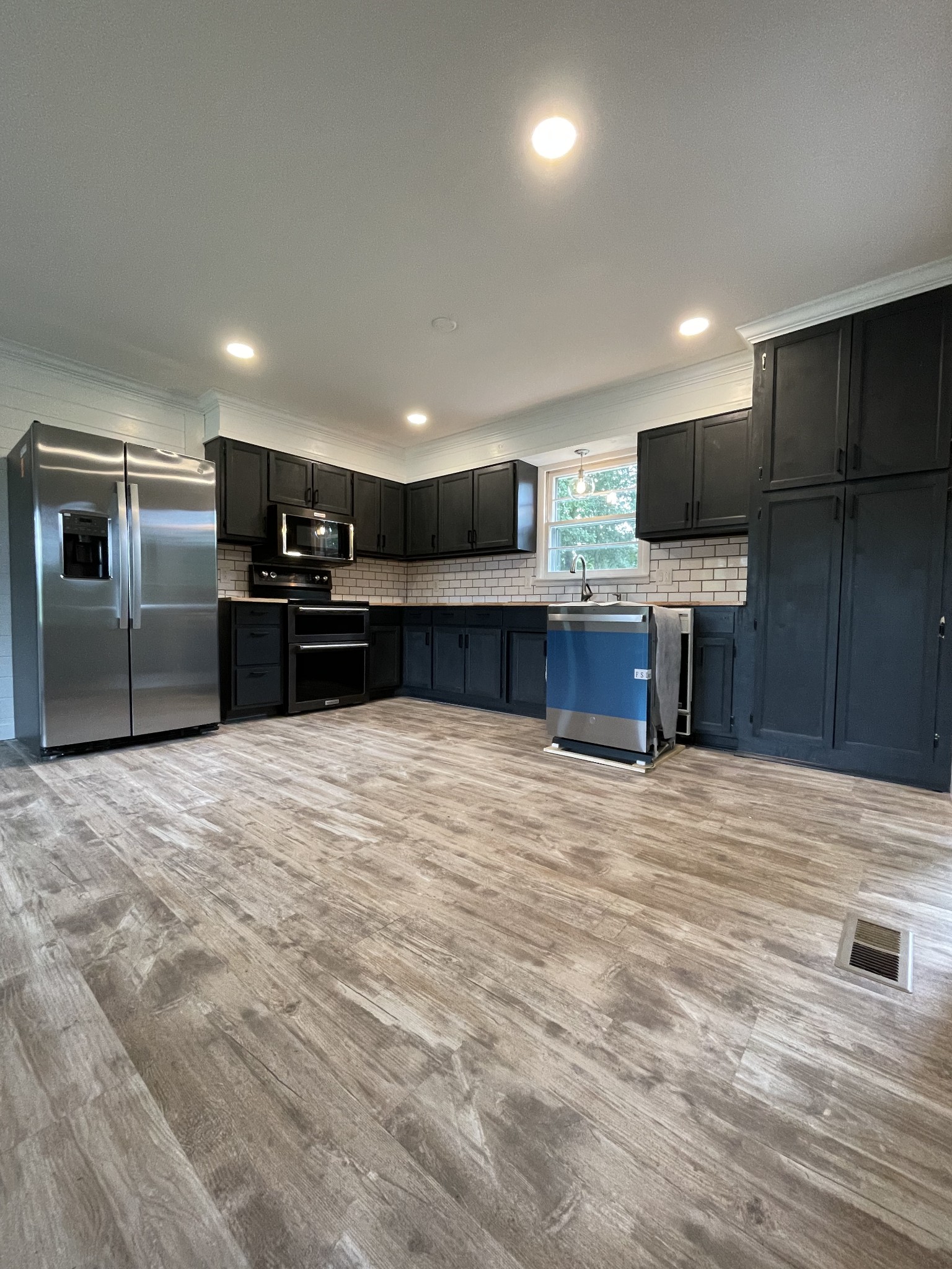 209 Poplar Ave