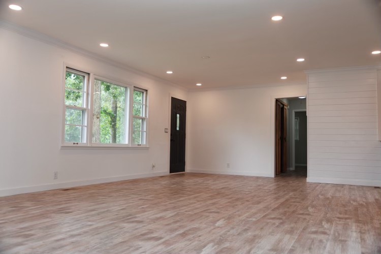 209 Poplar Ave