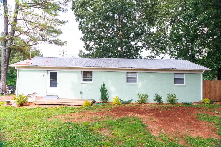 209 Poplar Ave