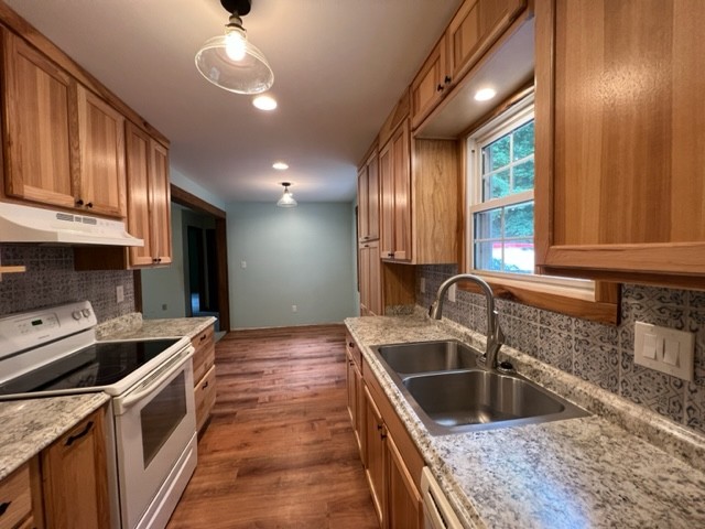 2890 Baxter Hollow Rd