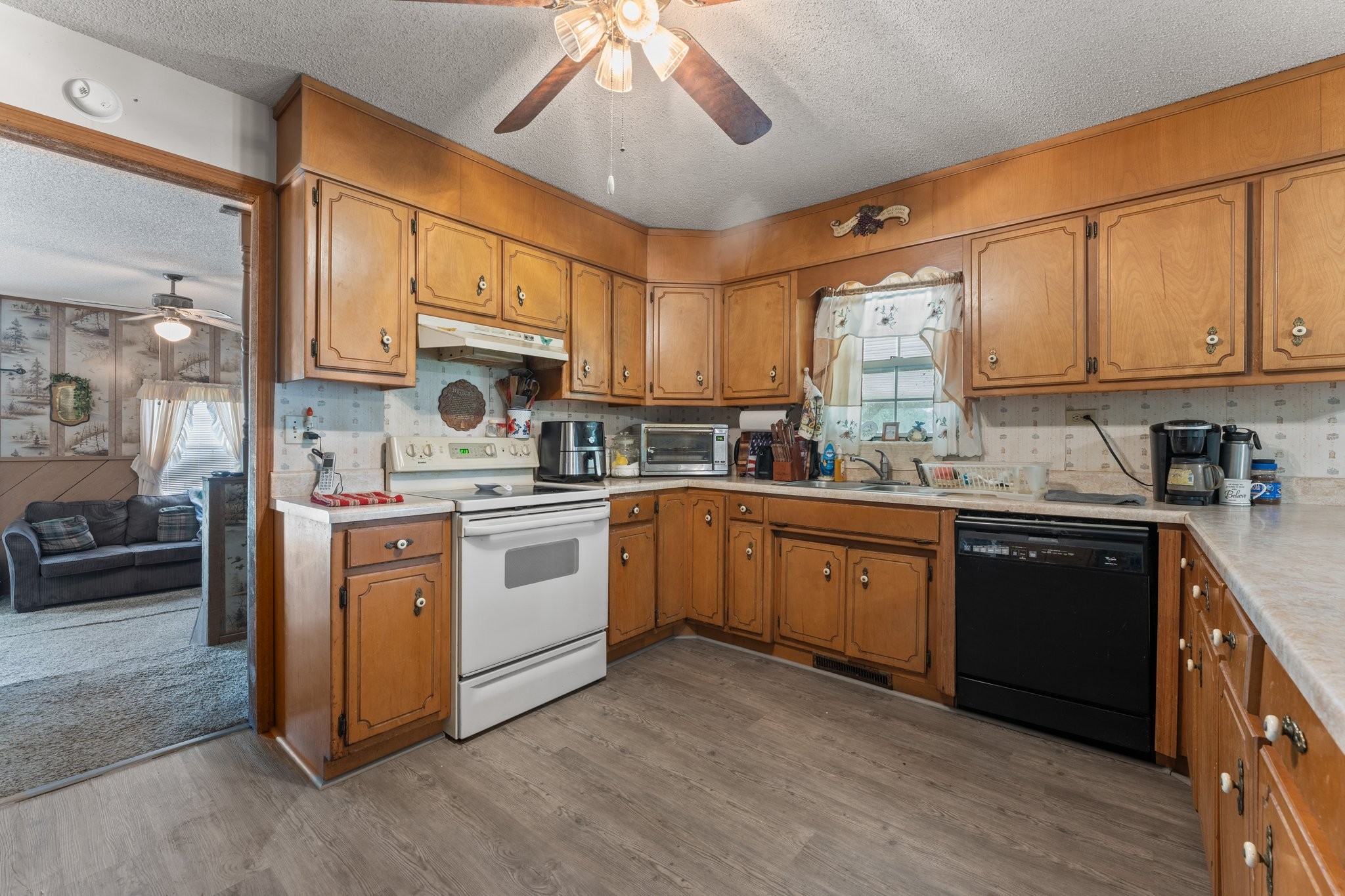 171 Charlie Roberts Rd