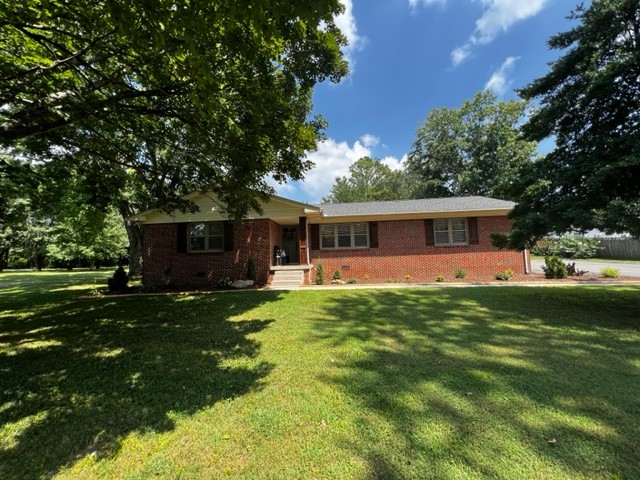 1009 Holders Cove Rd