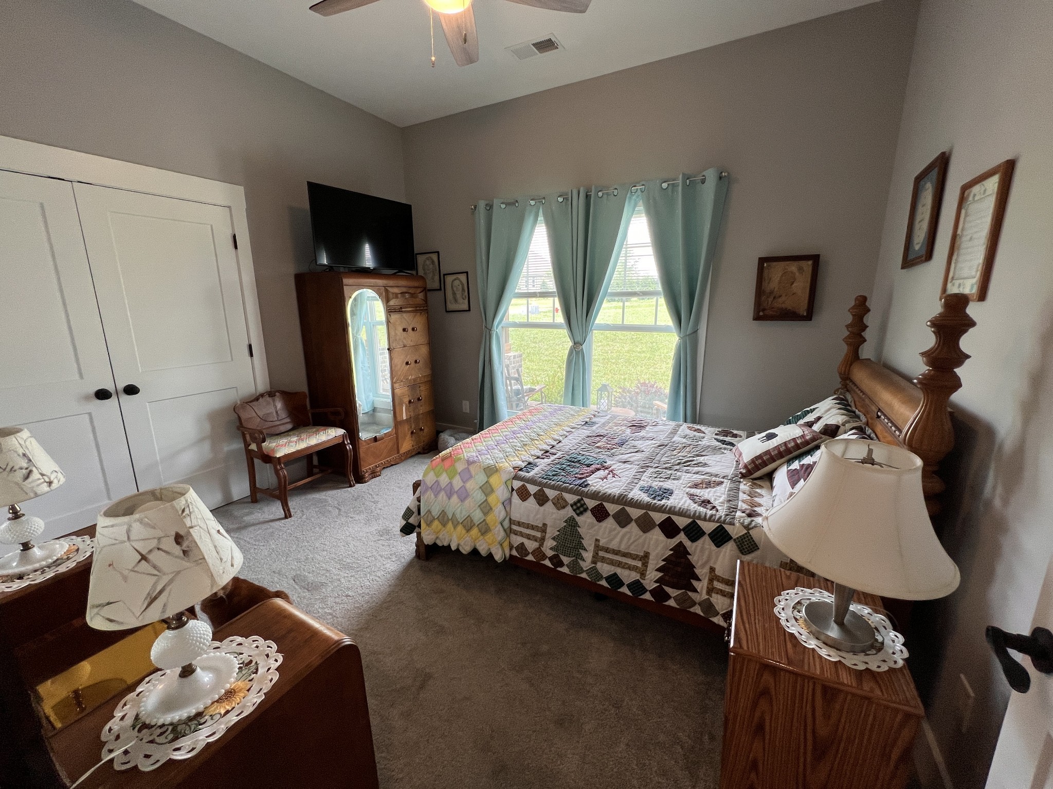 112 Queens Cir
