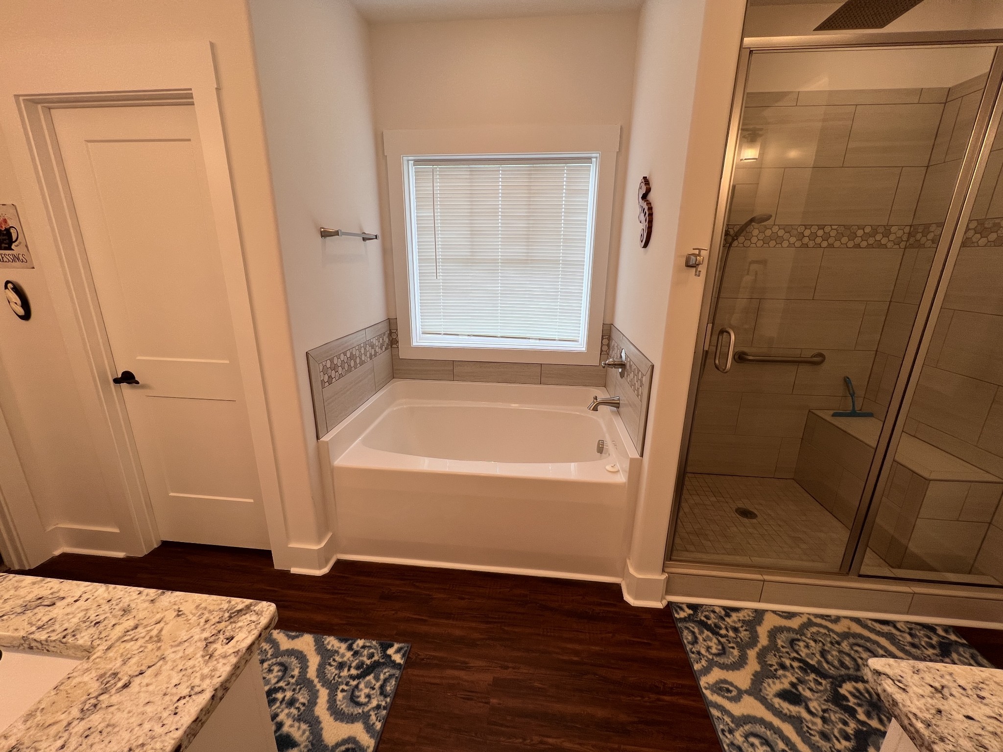 112 Queens Cir